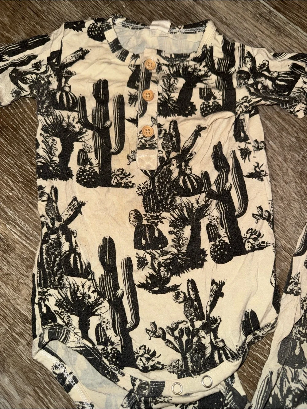🌵🤍 Kate Quinn Cactus Desert Bamboo Henley Set – Mixed Sizes | GUC 🤍🌵